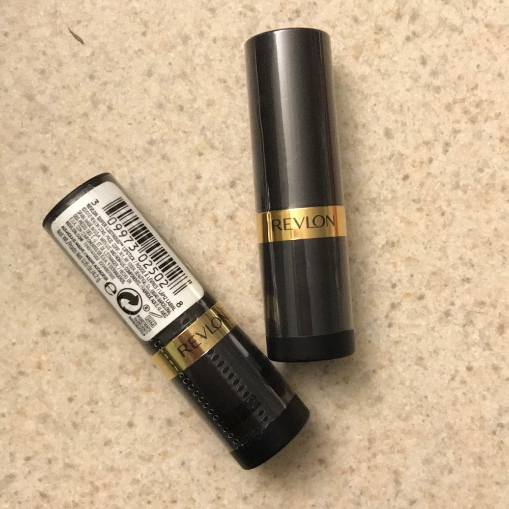REVLON SUPER LUSTROUS MATTE LIPSTICK - 2 Pcs.